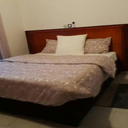 Le Buffle Noir Appart D'Hotes Douala Exterior photo