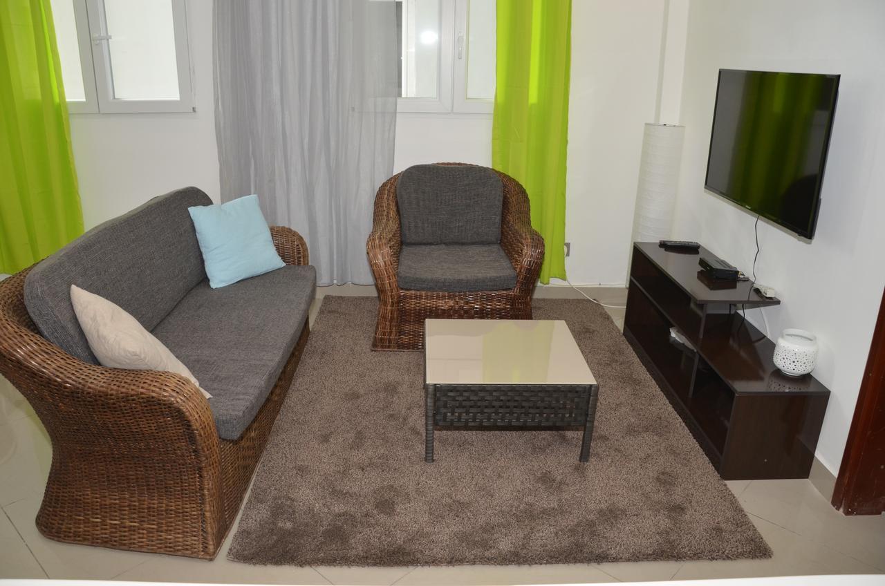 Le Buffle Noir Appart D'Hotes Douala Exterior photo