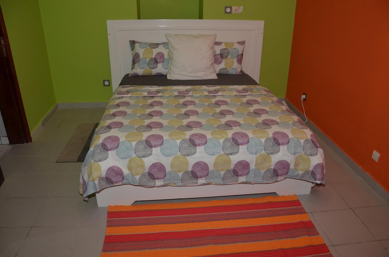Le Buffle Noir Appart D'Hotes Douala Exterior photo