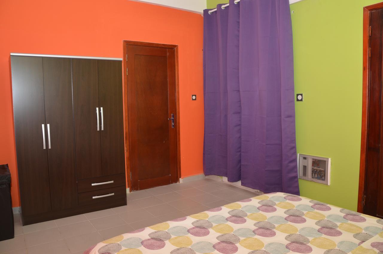 Le Buffle Noir Appart D'Hotes Douala Exterior photo